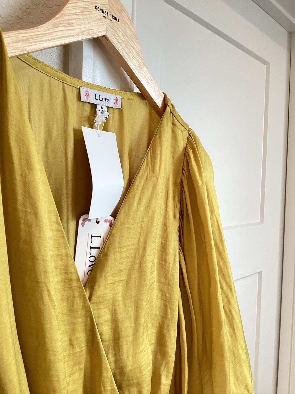 L Love Silky Short Sleeve V-Neck Blouse Tie Waist Faux Wrap New Golden Yellow - Picture 5 of 9
